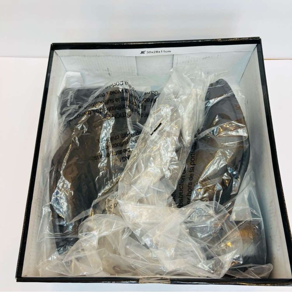 Blondo Black Leather Ankle Booties - Picture 6 of 8
